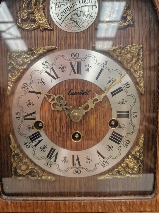 Часы настольные четвертной бой