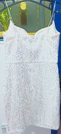 Białą dopasowana sukienka XS