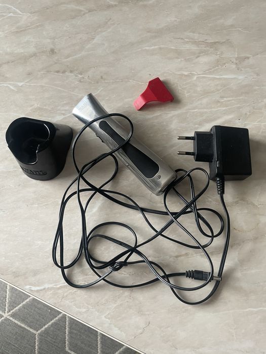 Зарядна підставка + кабель + тример (без ножа)