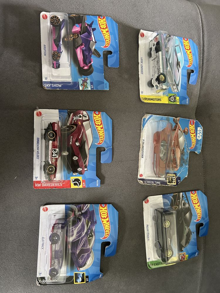 Autka hot wheels