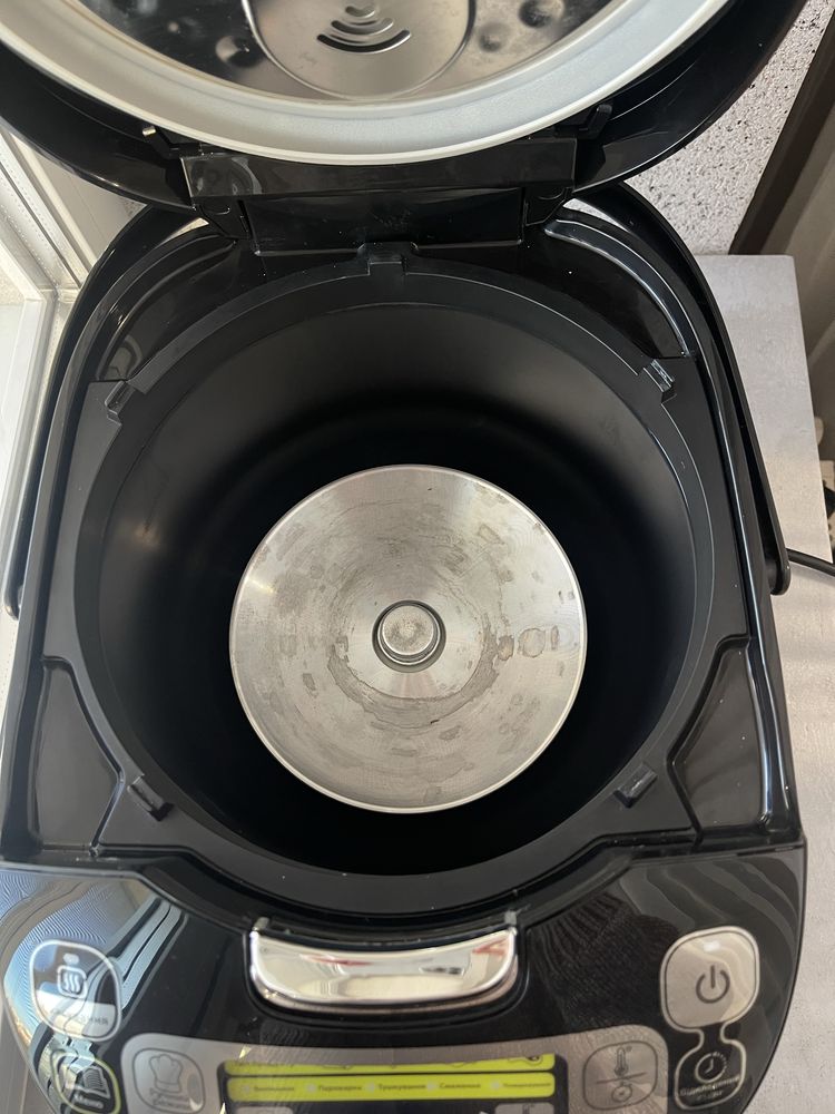 На гарантії! Мультиварка Tefal FUZZY LOGIC RK815834