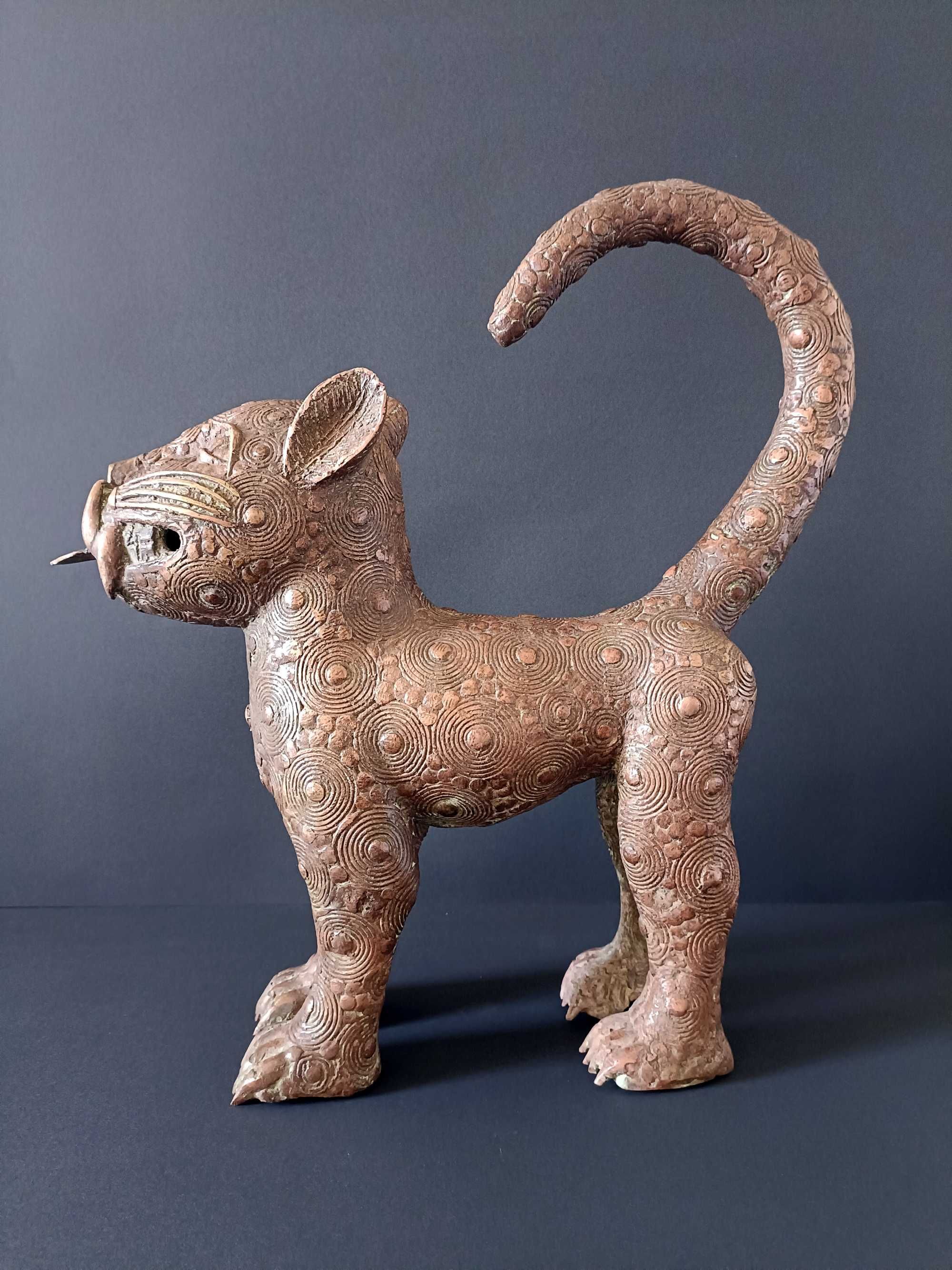 Lampart Benin Brąz Afryka Leopard Wosk tracony