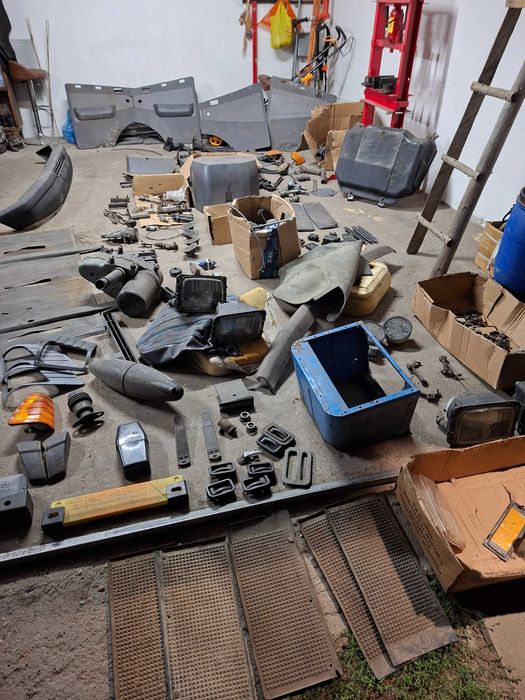 Mercedes kaczka t1  części guma wykladzina podłogi dubel