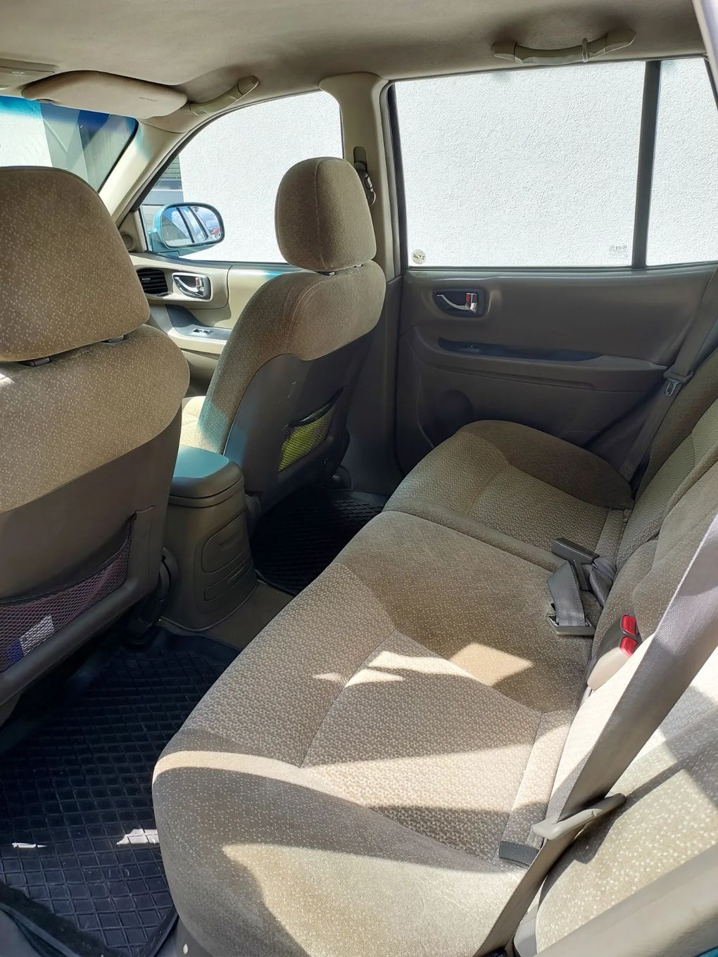 Hyundai Santa Fe Stan pojazdu jak na ten wiek bardzo dobry