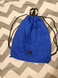 Plecak typu worek niebieski