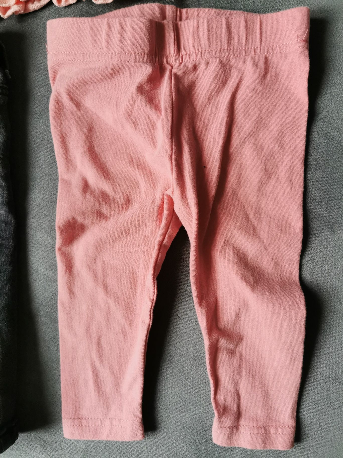 Zestaw spodnie spodenki  jeansy bluzka bluzeczka legginsy 62/68