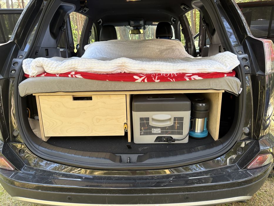 Camper Box do Toyota RAV4 gen 4 hybryda