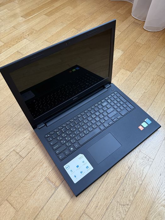 Dell Inspiron 15 3000S