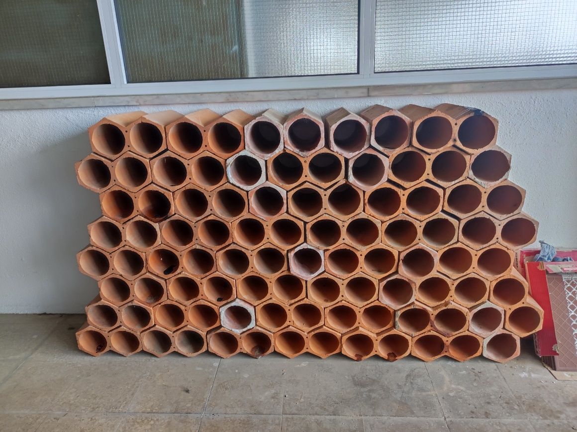 Tijolo para suporte de garrafa de vinho