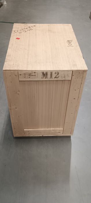 Skrzynia drewniana M12