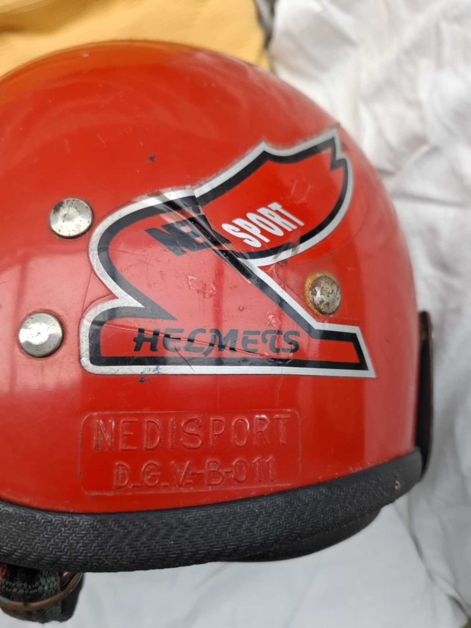 Capacete motorizada antigo