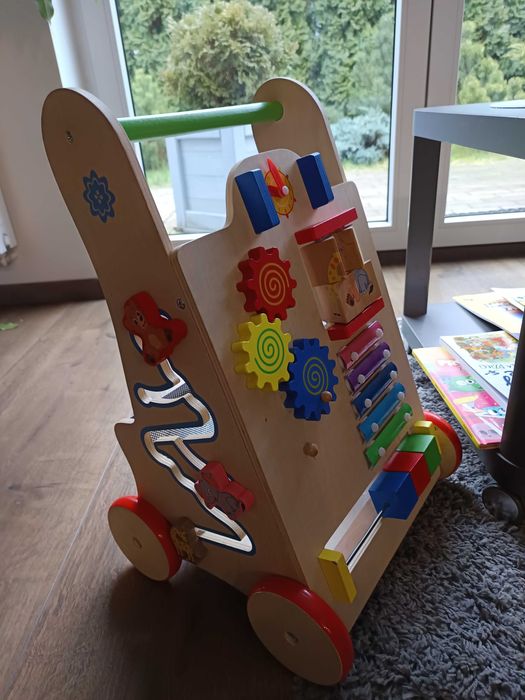 Chodzik pchacz dla dziecka