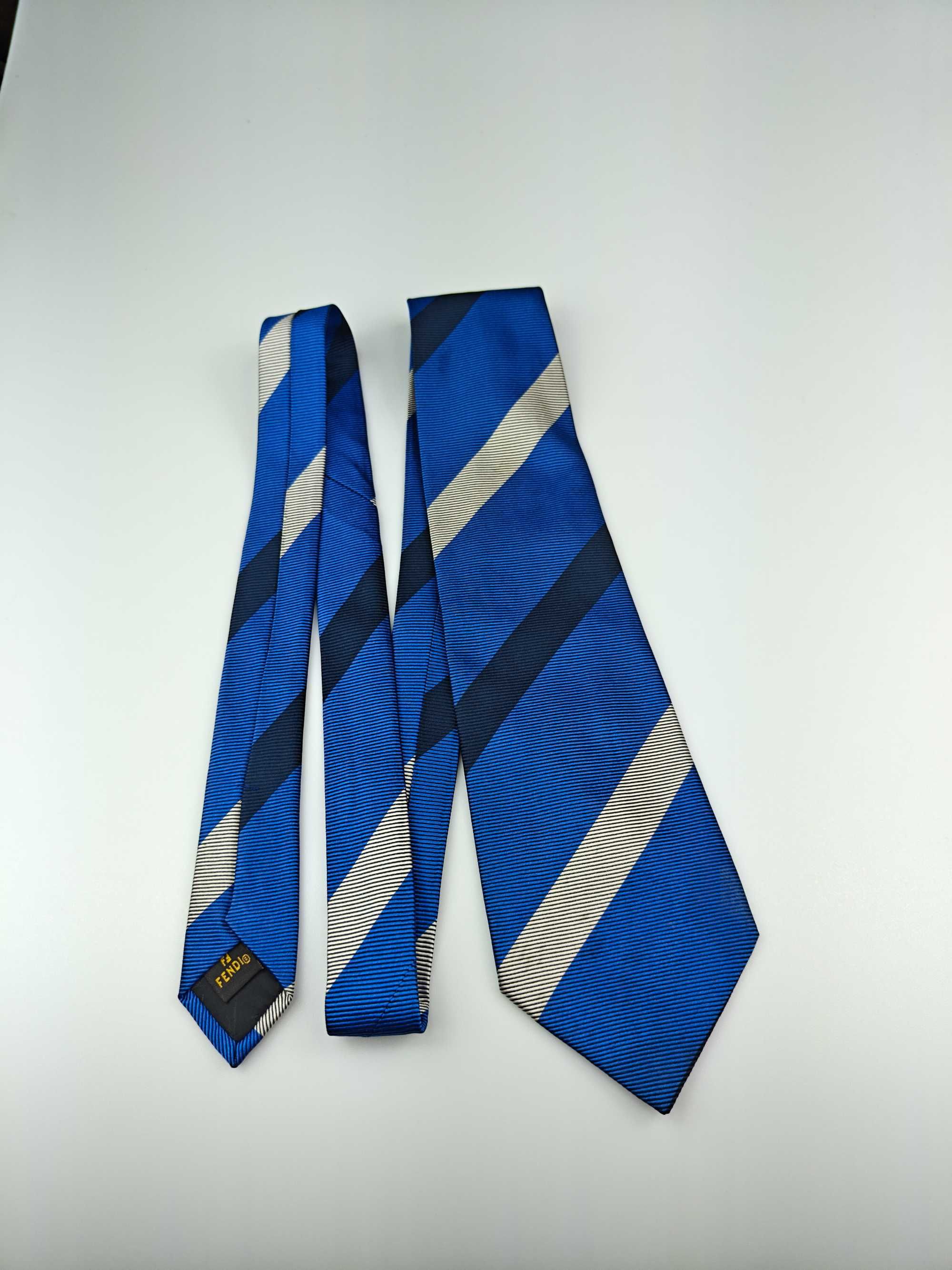 Fendi granatowy niebieski jedwabny krawat w paski regimental wrz165
