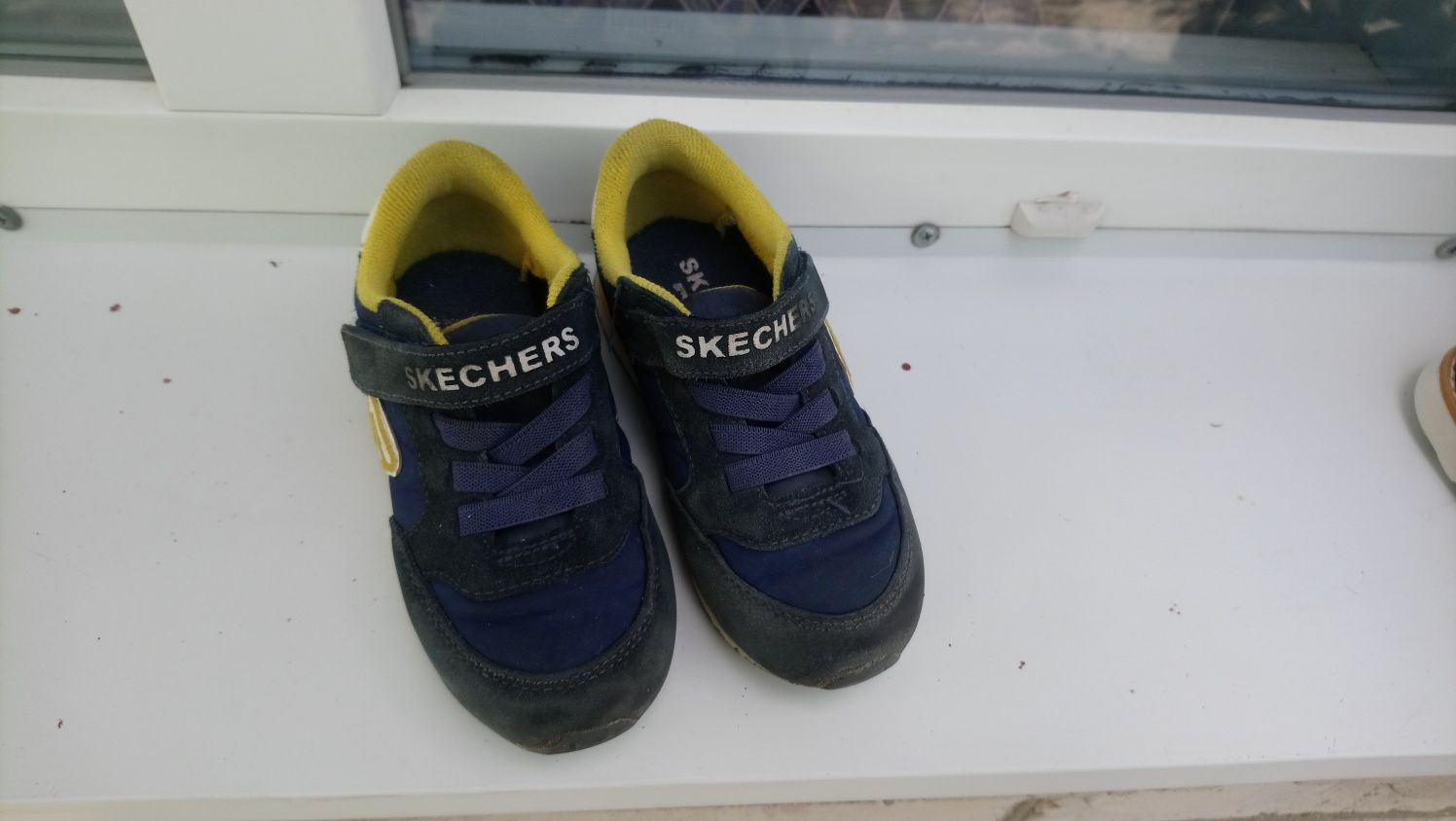 Кроссовки skechers кросівки