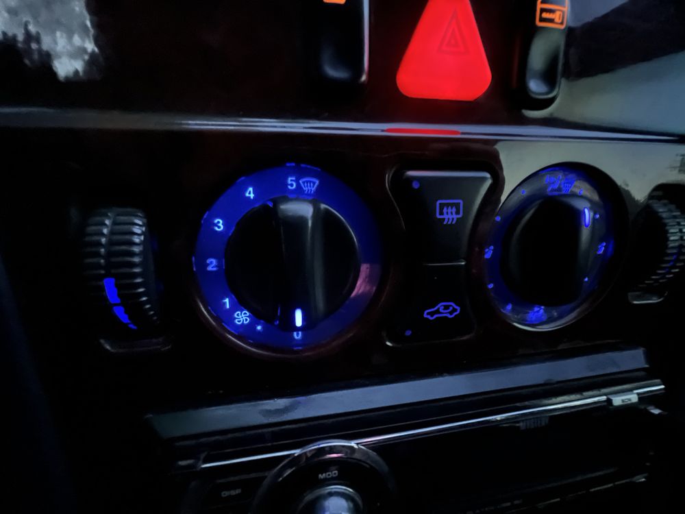MERCEDES E-Class 2.0 Бензин