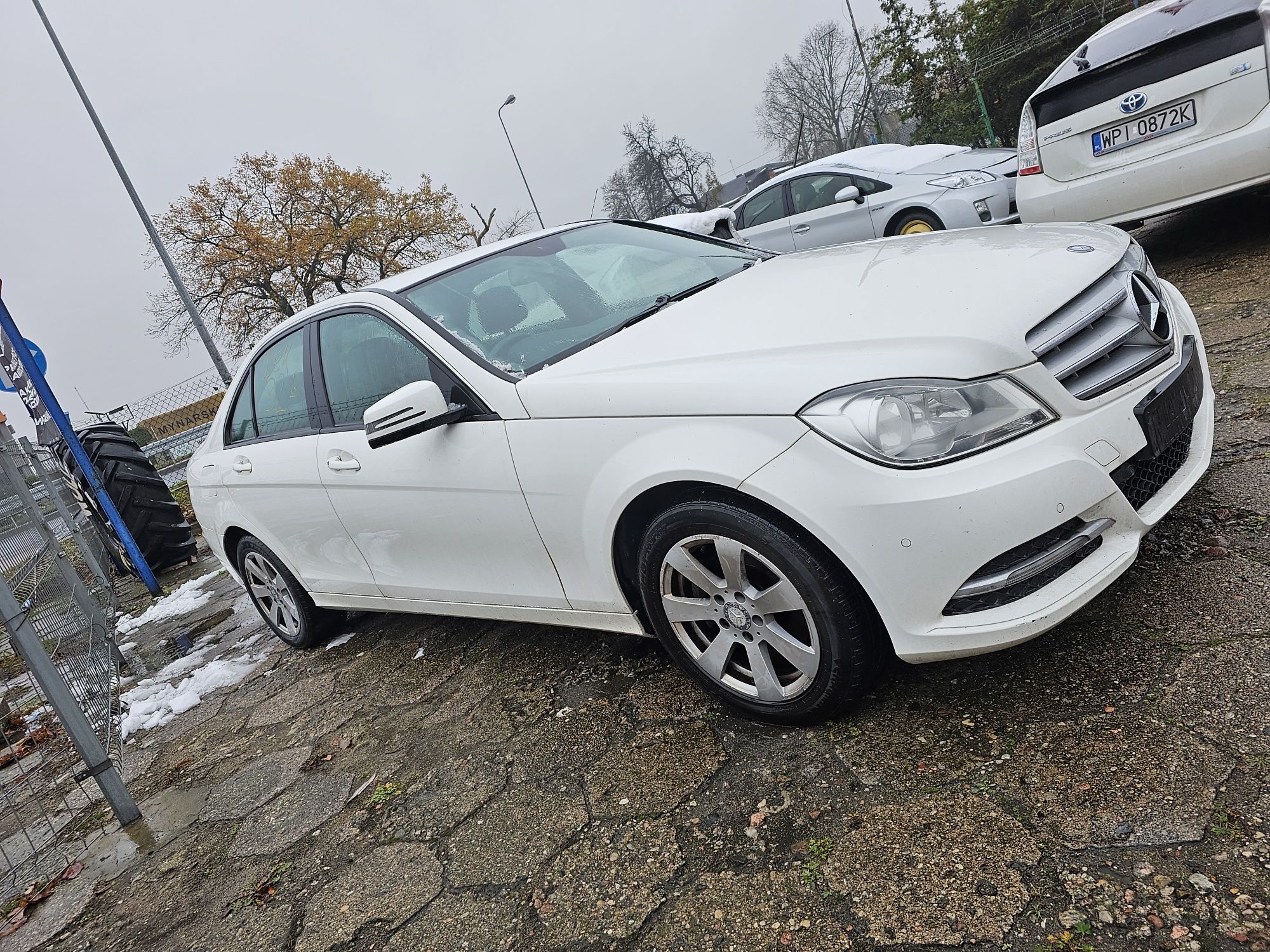 Mercedes W204 Sedan c-klass 2012 Запчасти Запчастини Розбірка Капот