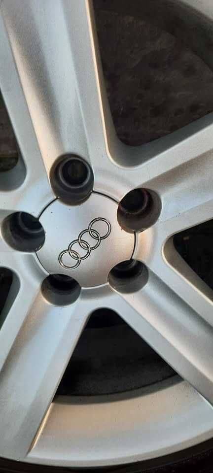 Felgi wraz z oponami letnimi AUDI  7.5Jx17 H2 ET32