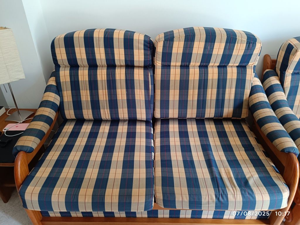 2 Sofá de 2 lugares