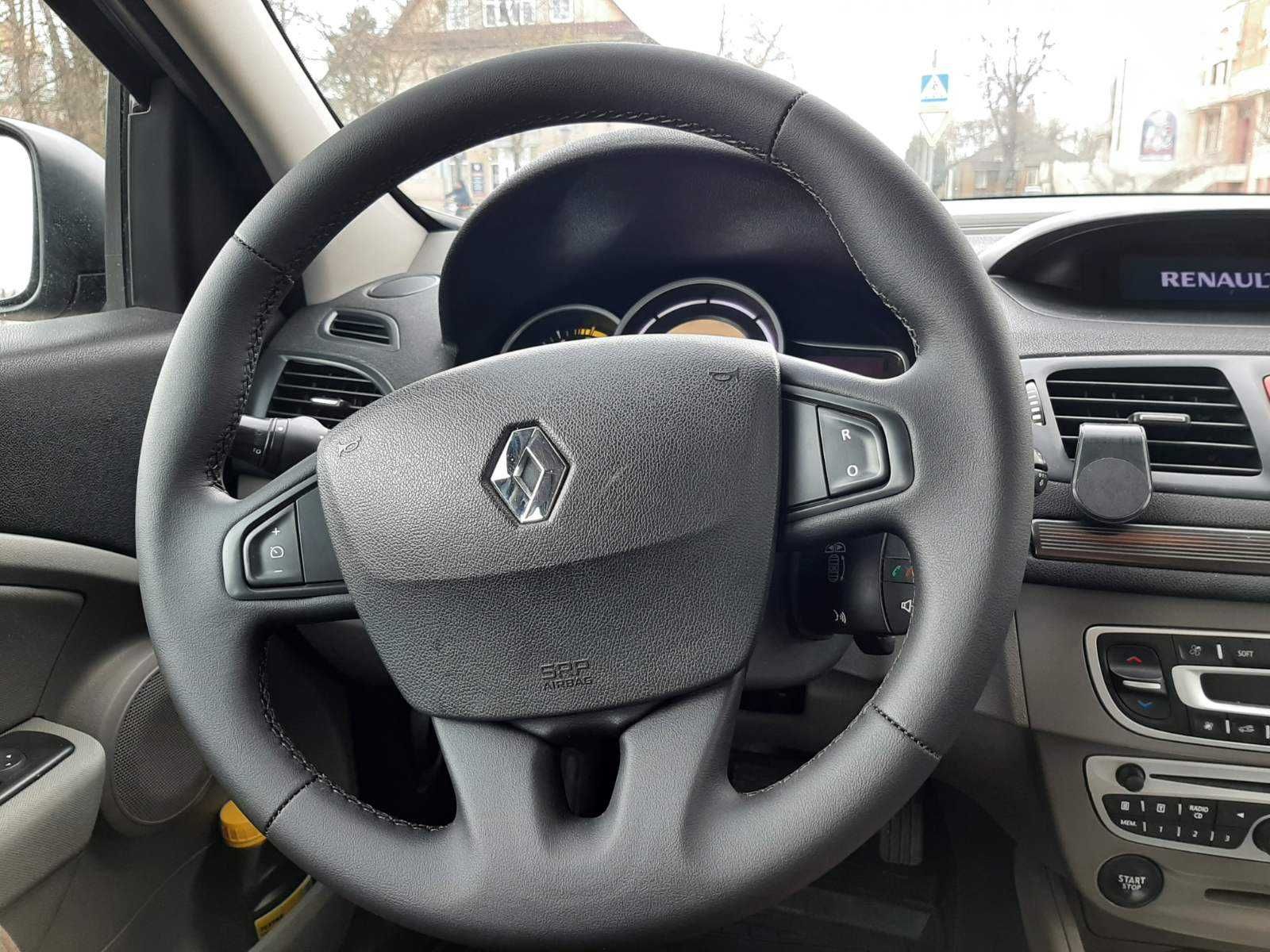 Руль Renault Megane 3 Scenik 3 Меган Сценик