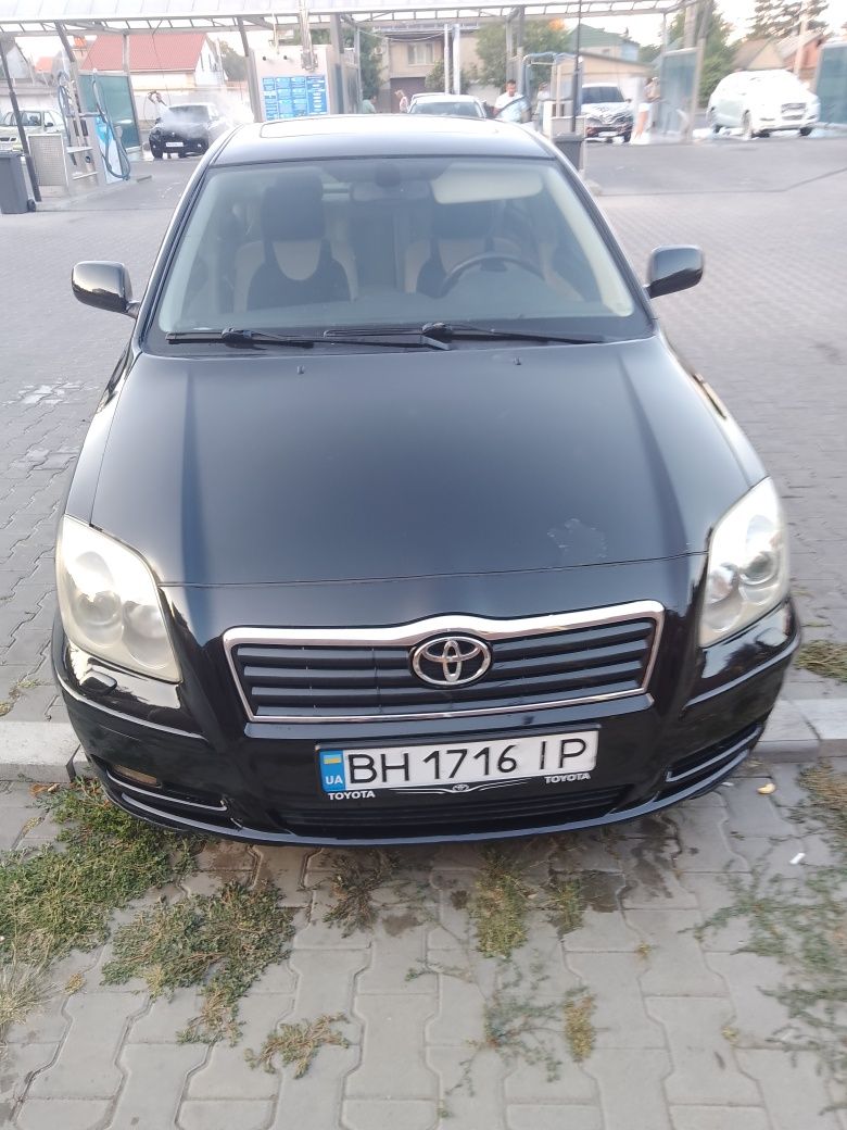 Продам Тойоту Авенсис на автомате