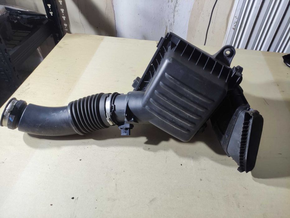 jeep grand cherokee wk2 summit 3.0 CRD obudowa filtra powietrza