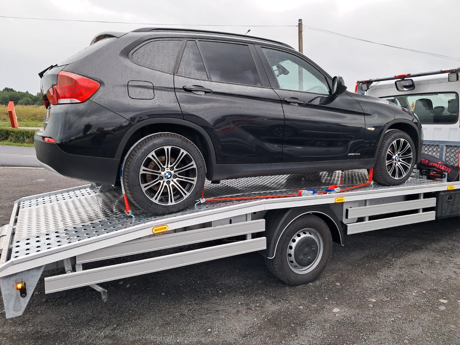 Bmw X1 idelna 2.0xd 143