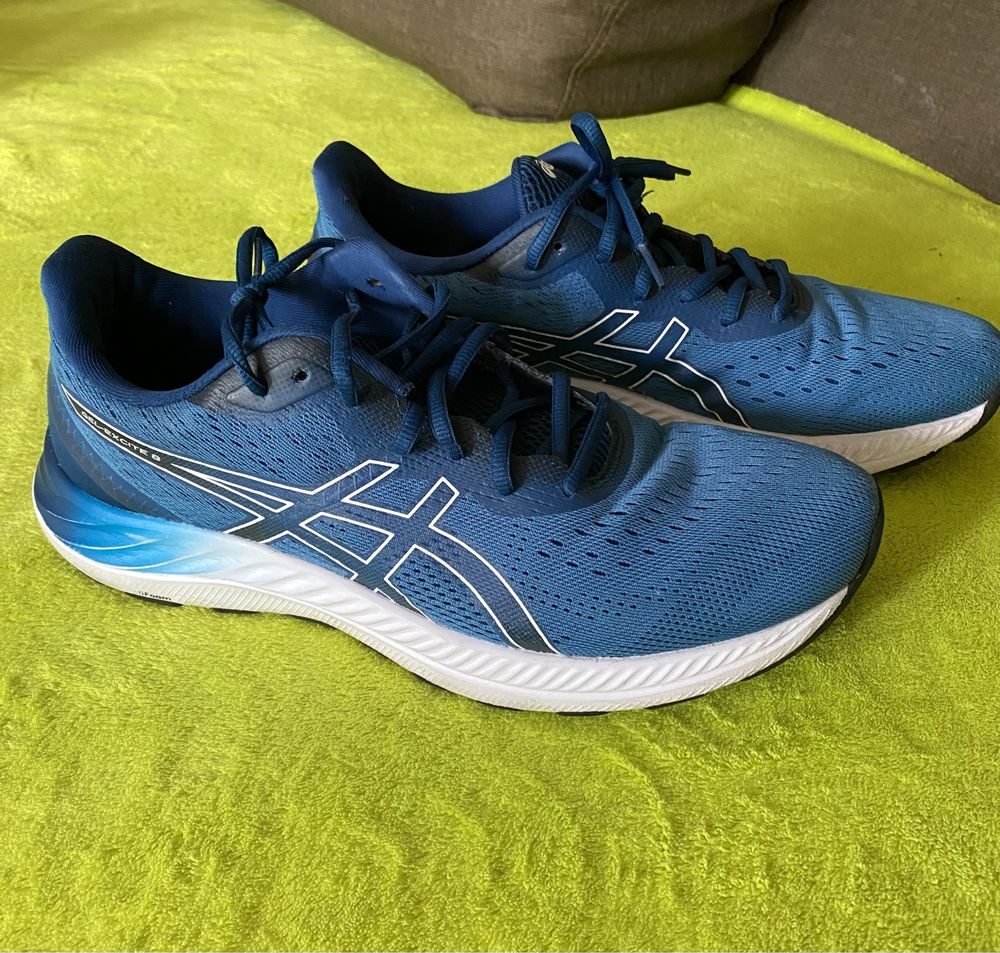 Кросівки asics 44 розмір 28 см