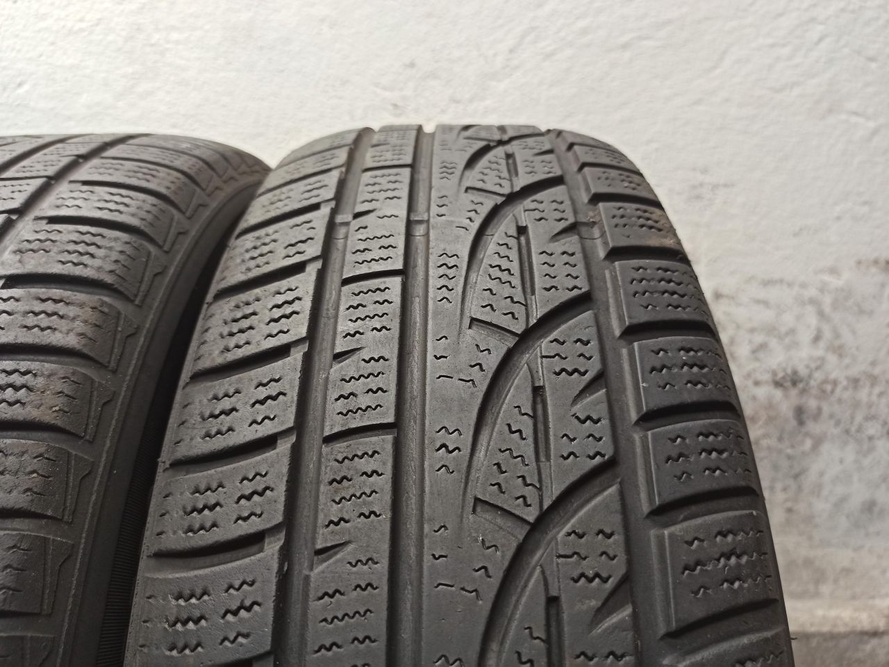215/65R16 Opony Zimowe Hankook PARA OPON