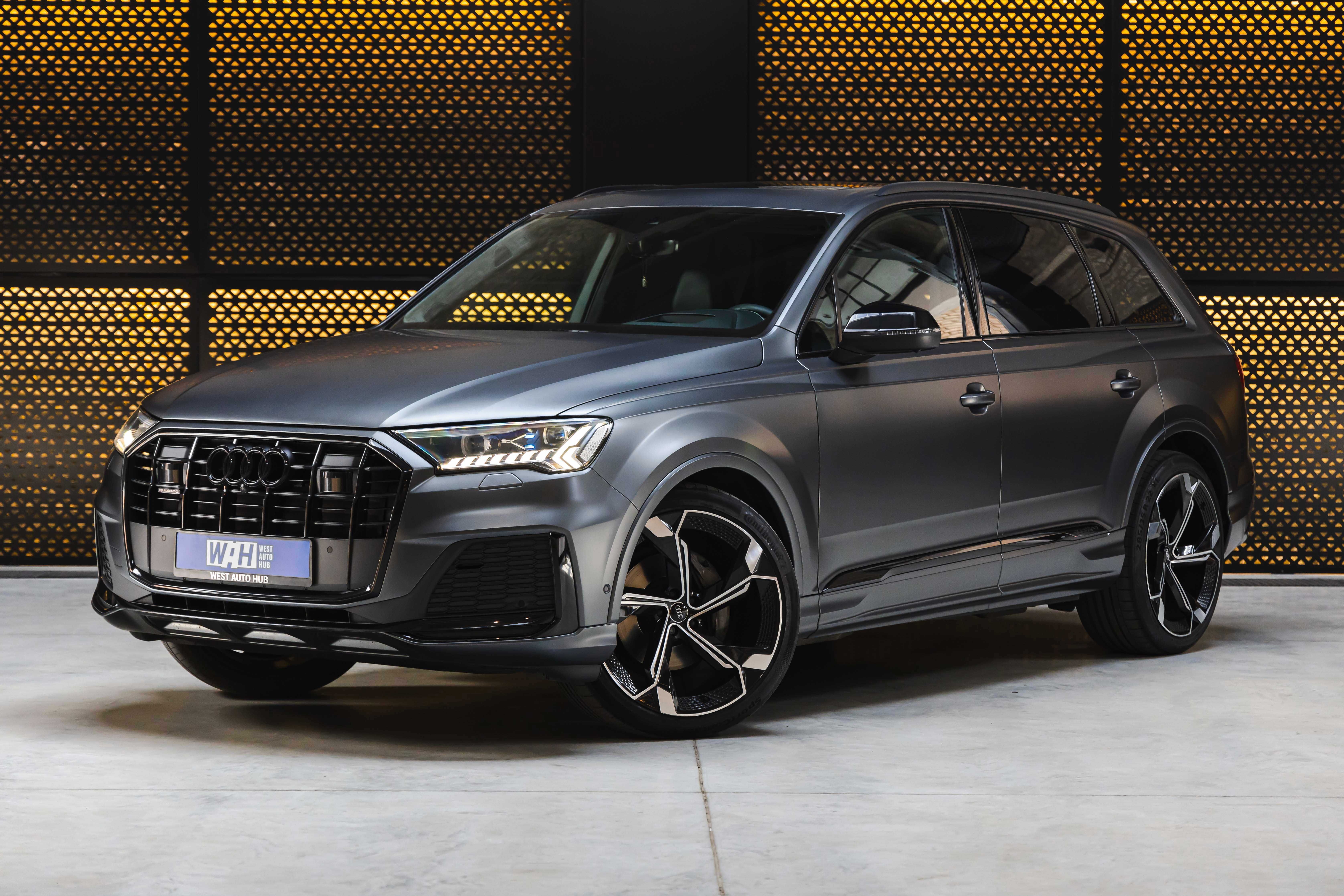 Audi Q7 Бампер пердний в сборе 2020-2022 80A-807-065-C-GRU