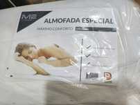 almofadas e tem 8 dentro