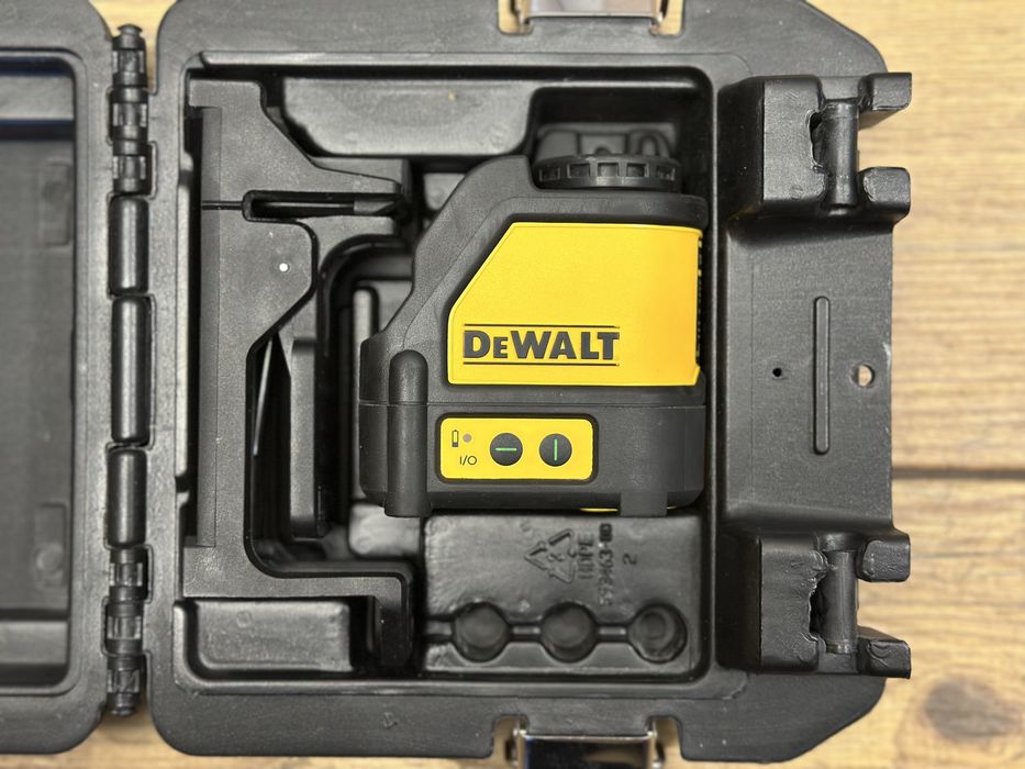 Zielony laser krzyżowy DeWalt DW088CG | skrzynka transportowa