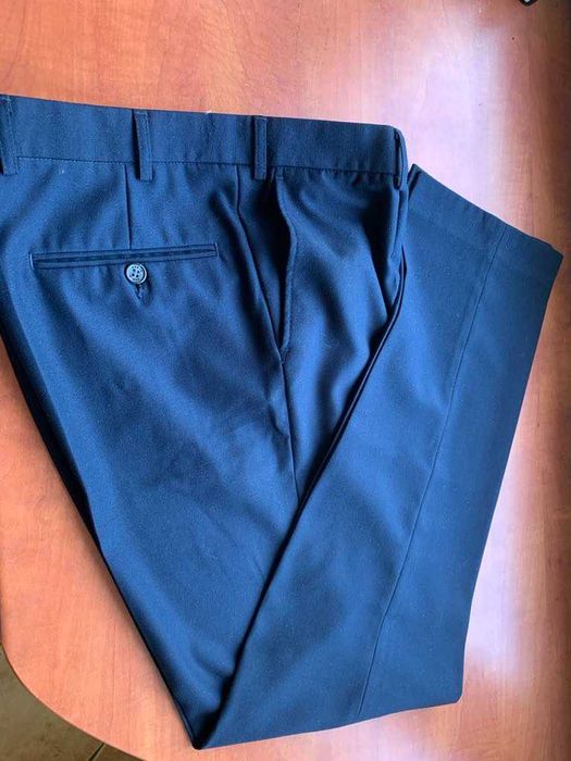 Spodnie garniturowe ciemny granat 176/90. Konik