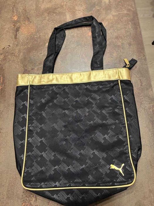 Damska sportowa torba firmy Puma