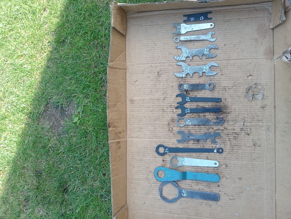 Stare nietypowe klucze z epoki PRL