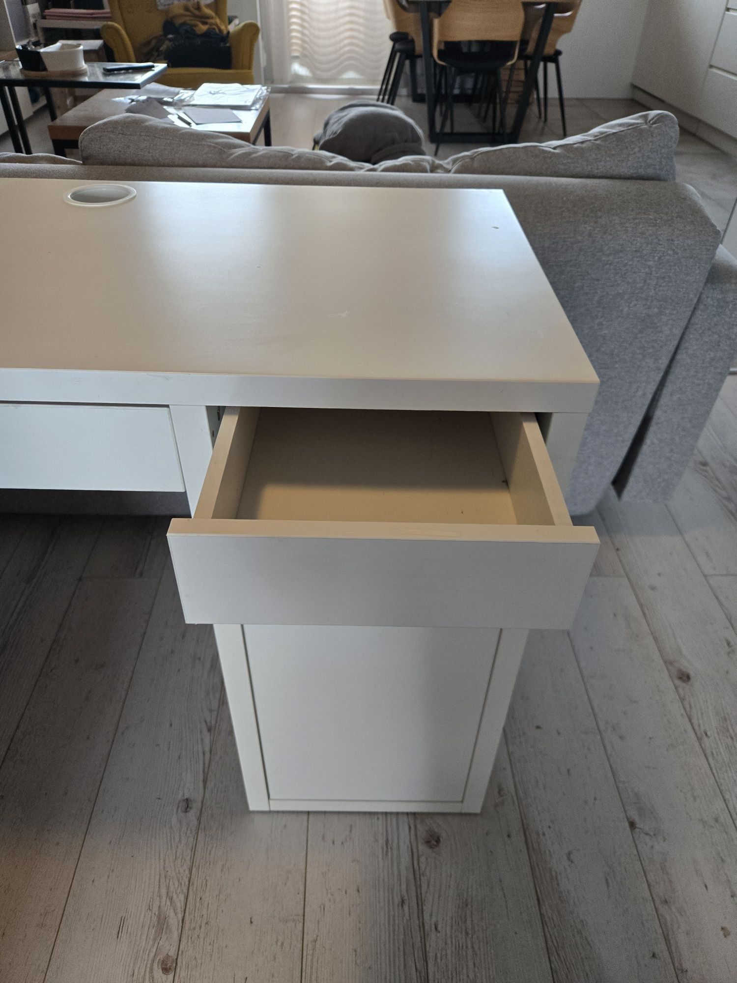 IKEA/MICKE biurko białe