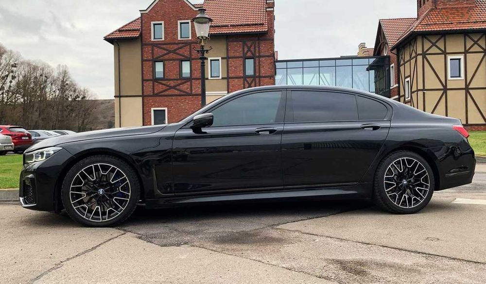 BMW 750 LI аренда с водителем прокат без водителя