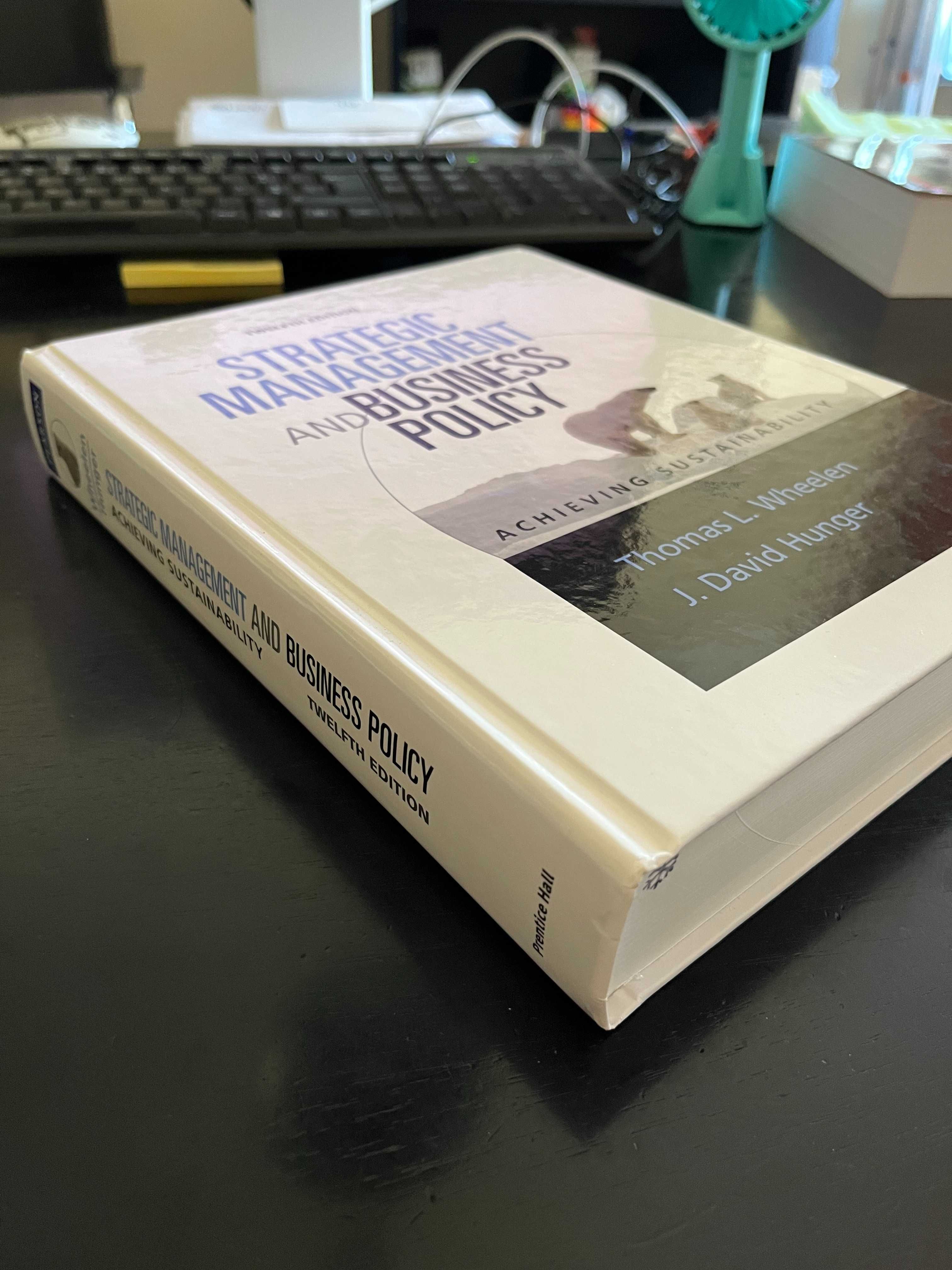 Livro "Strategic Manegement and Business Policy" - 12th Edition
