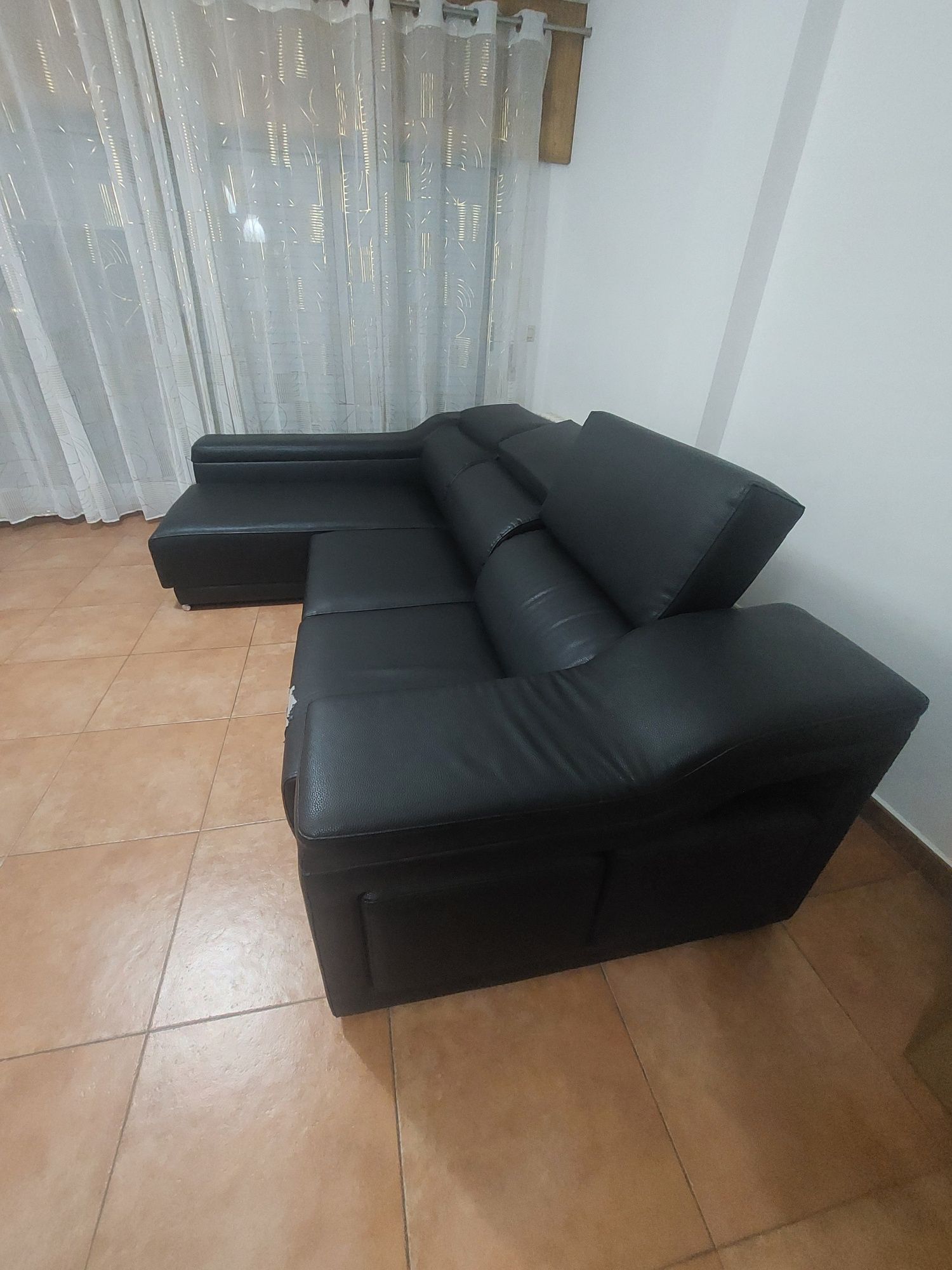 Vendo sofá a bom preço