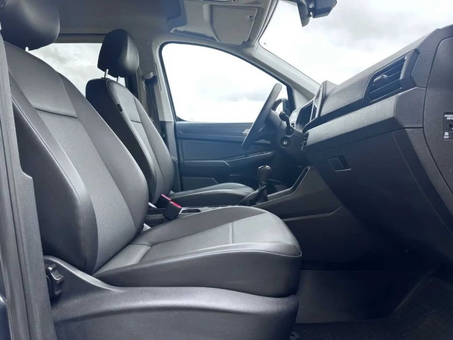 Volkswagen Caddy      2021