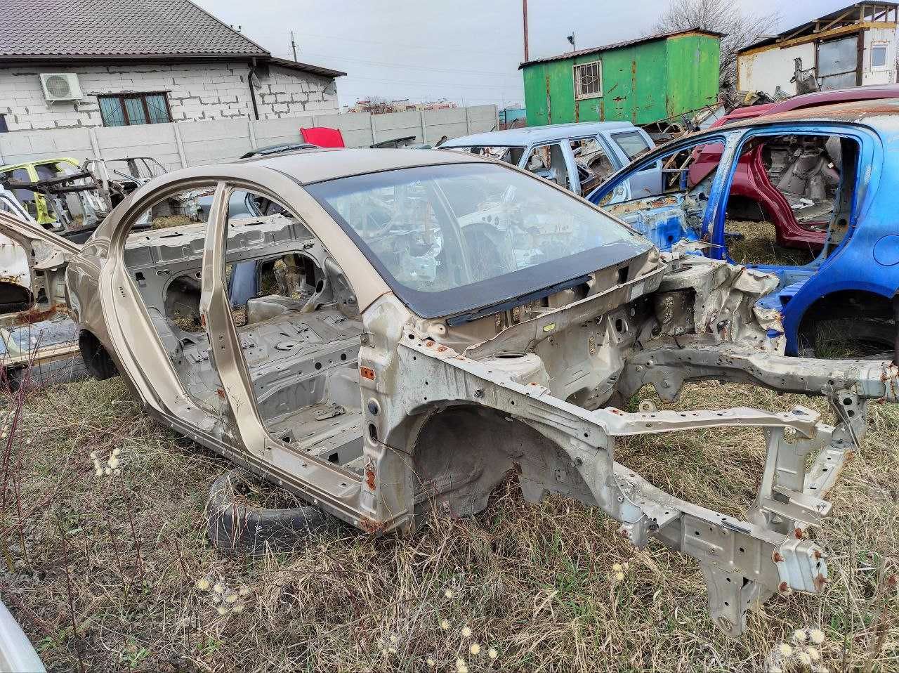 Кузов Джилі Емгранд ЕС7,кузов Geely Emgrand,емгранд ес7 седан