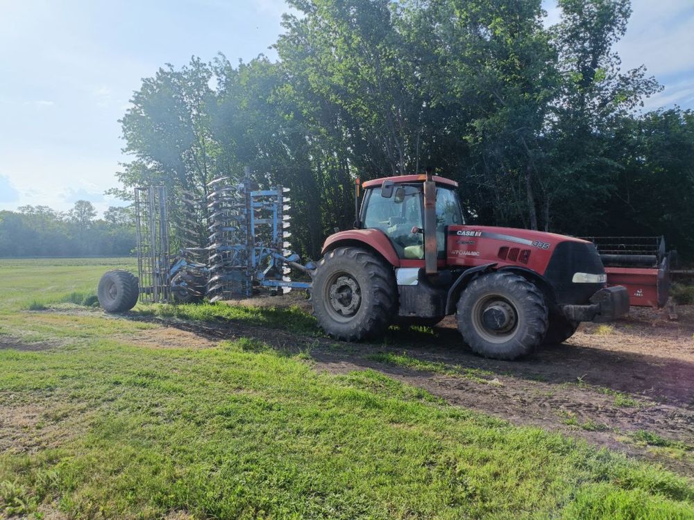 Трактор Case IH 335 Magnum