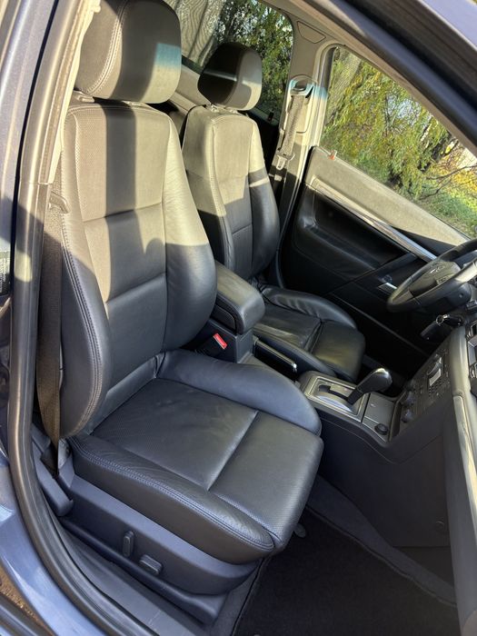 Opel signum 1.9 cdti automat hak skora