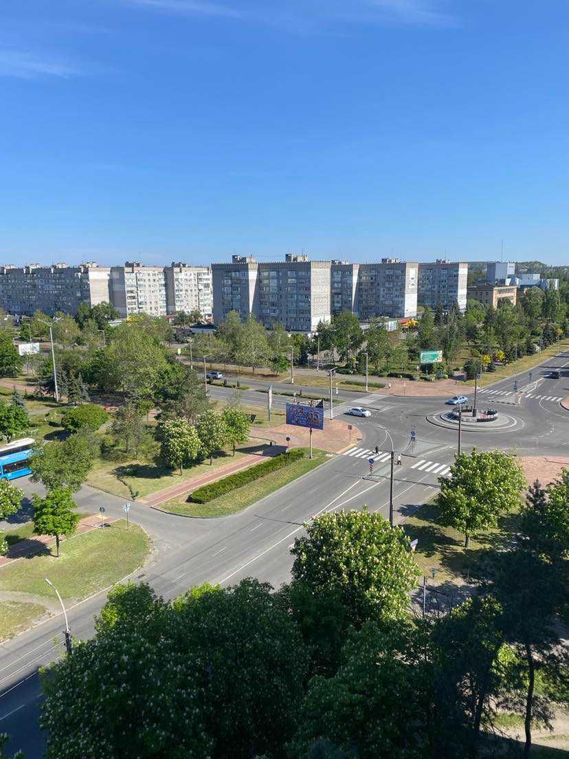 Продается 2-х комнатная квартира в центре города, с лоджией!