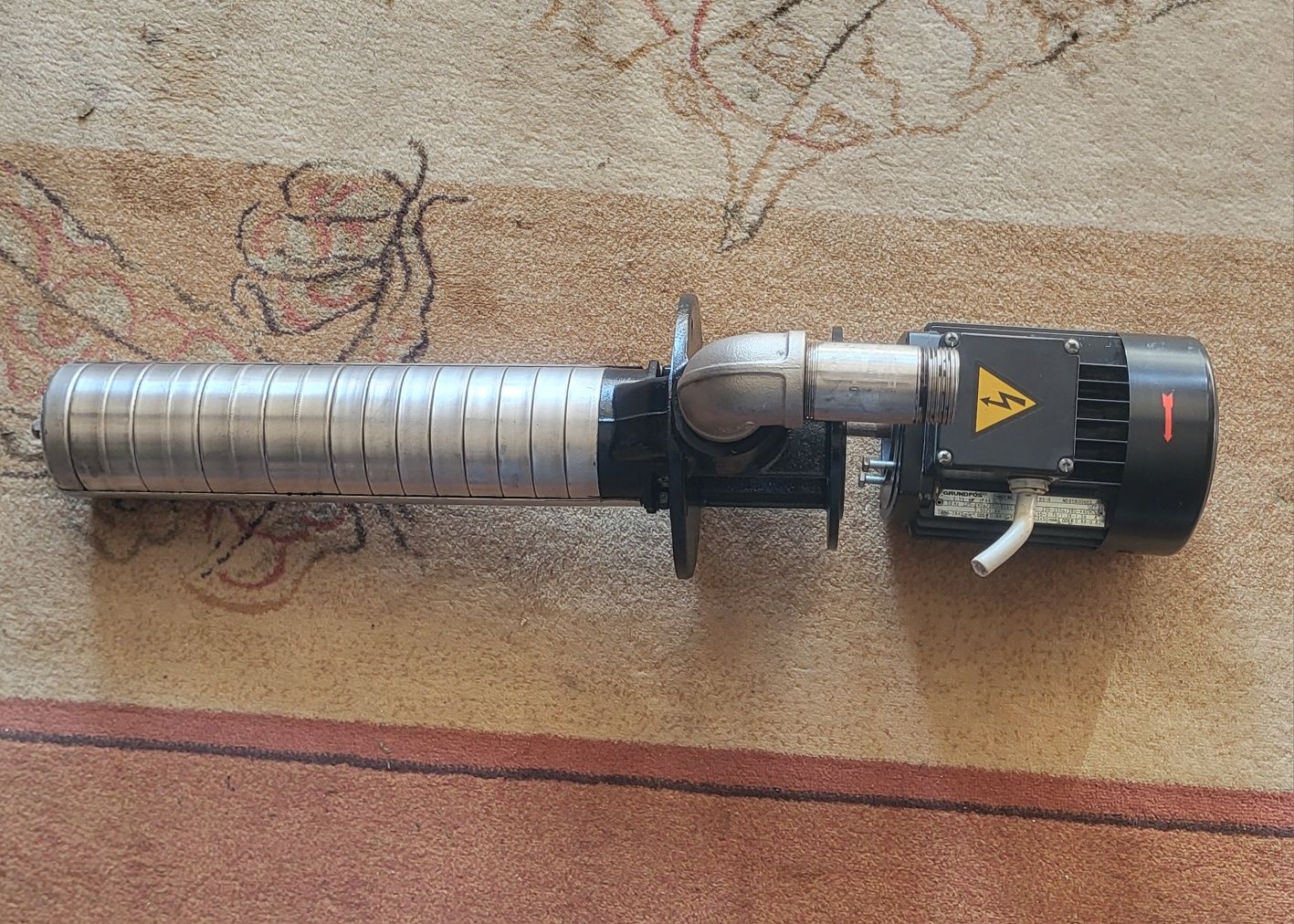 Silnik z pompą Grundfos 71B2-14F85-B
