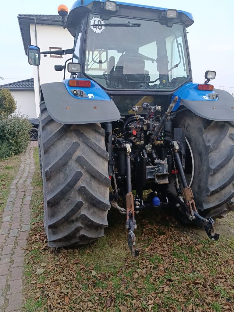 New Holland TM 190