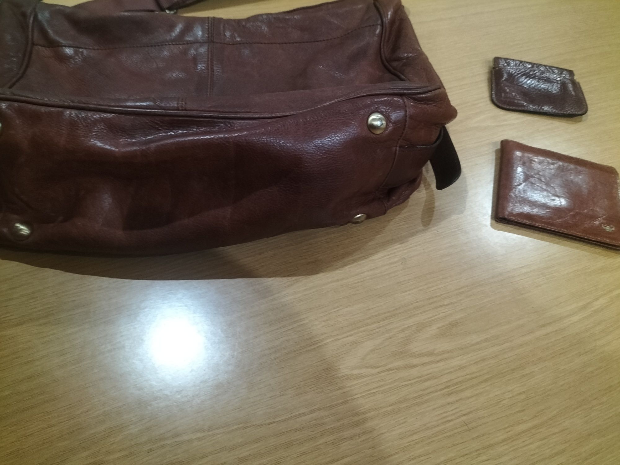 Продам кожаную сумку мужскую H/M