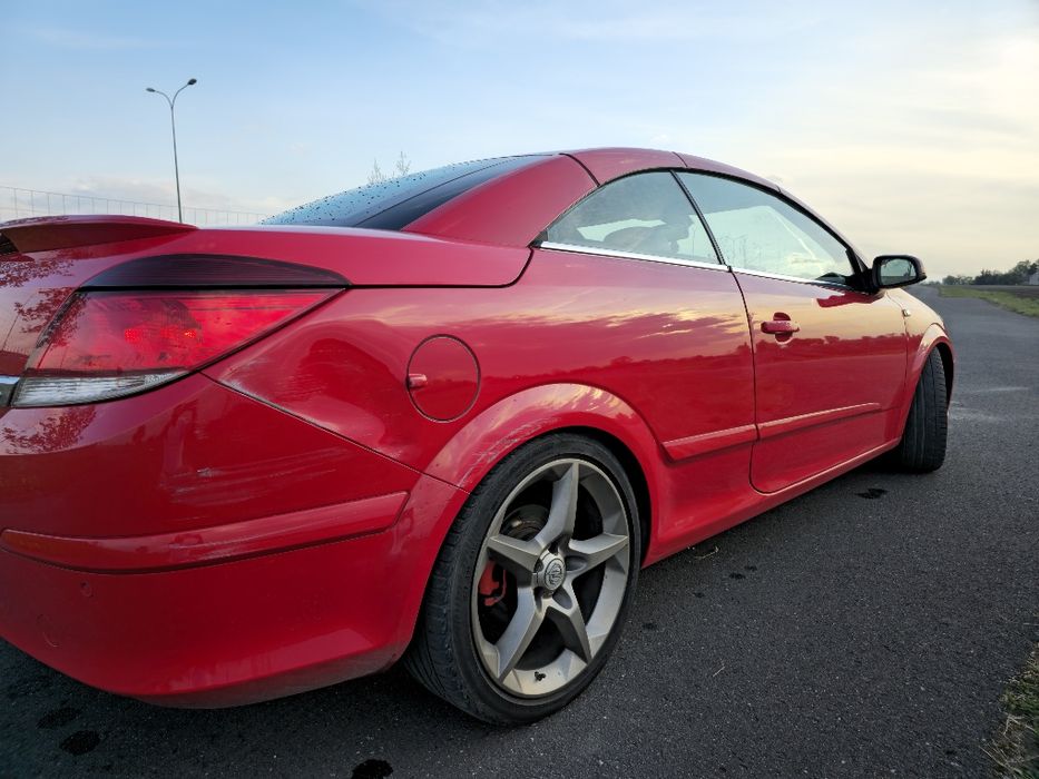 Astra h Twitop 2.0 turbo 200km benzyna skóra, Bi-xenon