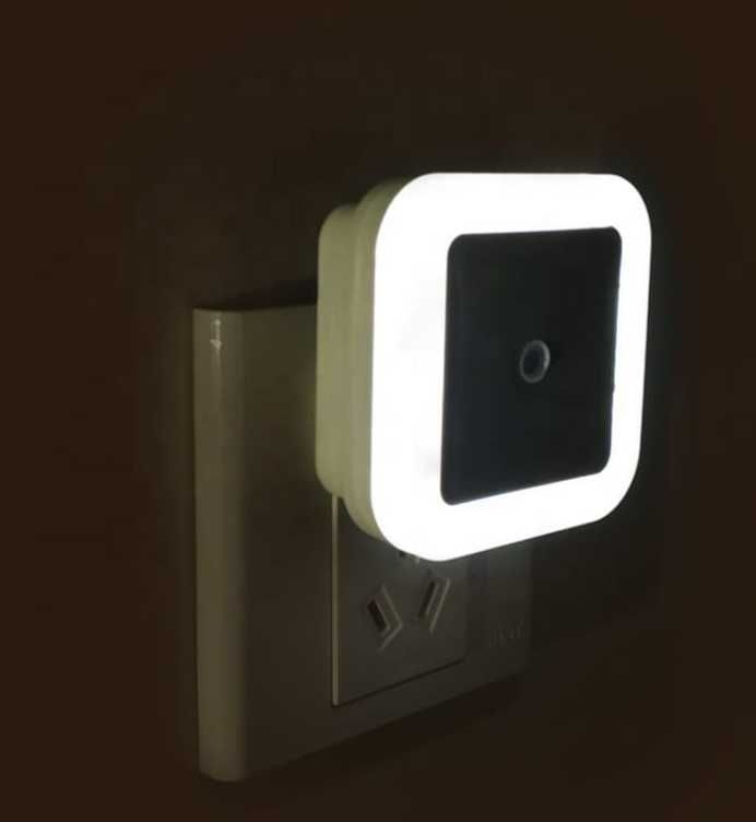 Lampka LED nocna do kontaktu czujnik zmierzchu ruchu biała