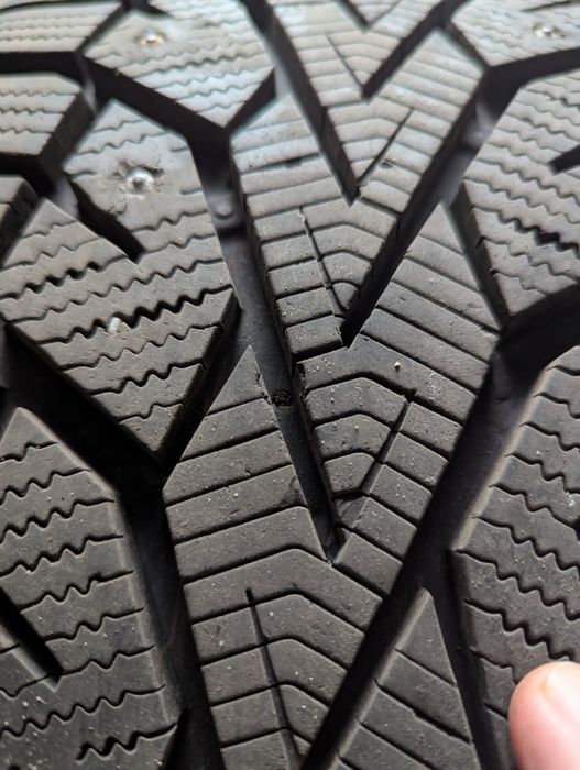 225/45/R17 Шиповані General Altimax Arctic 12