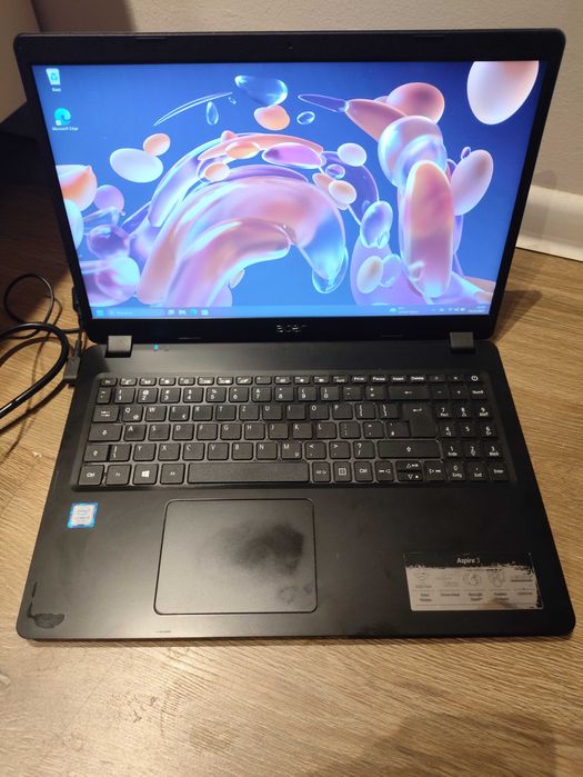 Acer A315-54 I3-7020U 12GB RAM Intel UHD FHD Dysk 128 GB SSD NVMe